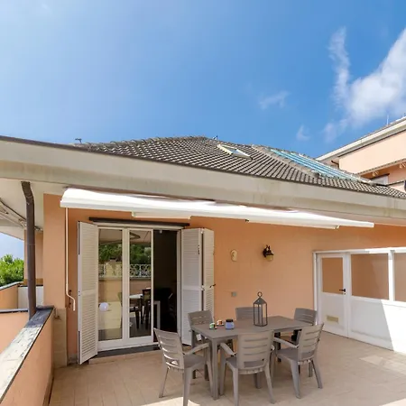 304 - Casa Sofia Con Terrazza Vista Mare, 500metri Dalla Apartment *