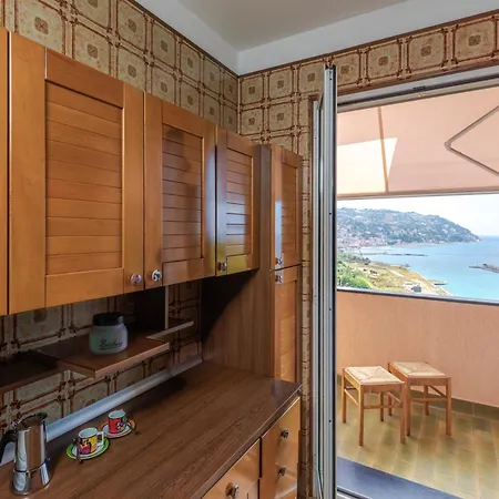 304 - Casa Sofia Con Terrazza Vista Mare, 500metri Dalla *