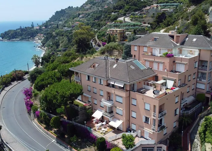 304 - Casa Sofia Con Terrazza Vista Mare, 500metri Dalla * Ospedaletti
